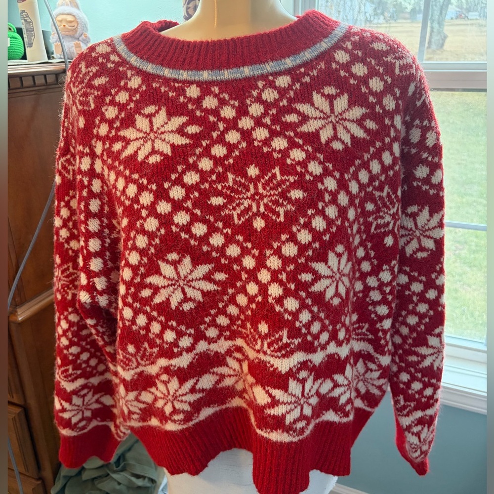 Universal Thread Red And White Patterned Sweater - image 1